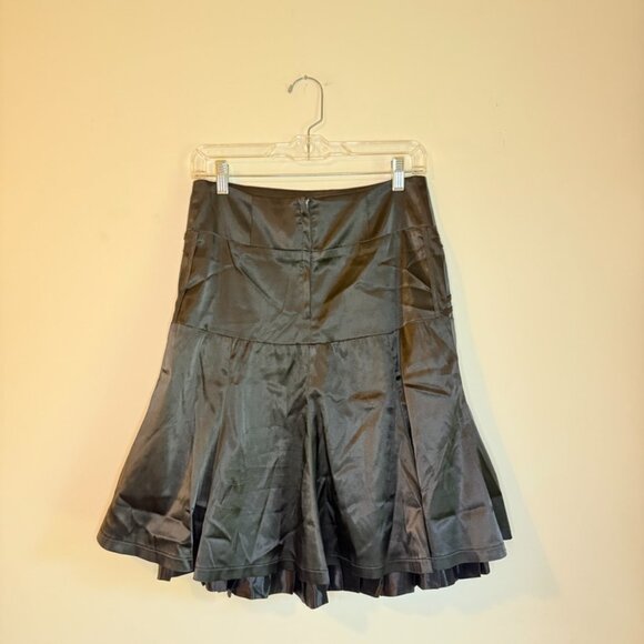 Renee Bardot Black Satin Skirt with Peekaboo Ruffle, Size M - Picture 7 of 8